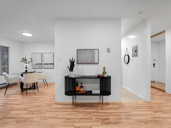 505 Cypress Point Dr 140, Mountain View CA 94043