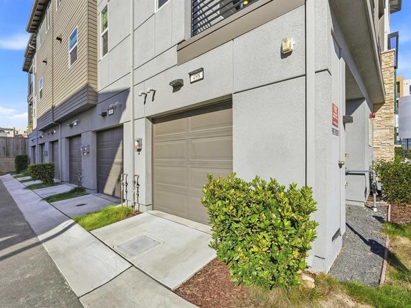 498 Trace Lane, Hayward CA 94544