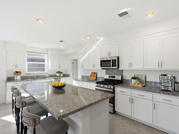 498 Trace Lane, Hayward CA 94544