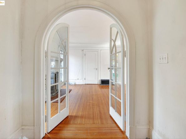 3710 Wisconsin St, Oakland CA 94619