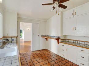 3710 Wisconsin St, Oakland CA 94619