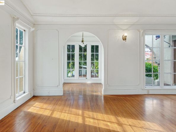 3710 Wisconsin St, Oakland CA 94619