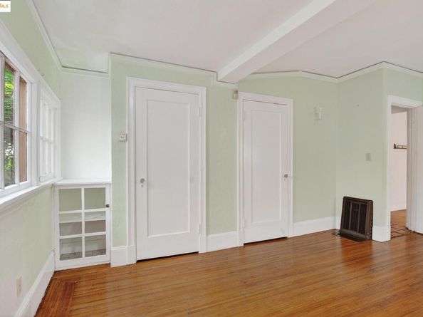 3710 Wisconsin St, Oakland CA 94619