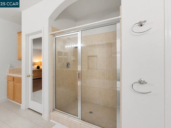 995 Rosehedge Ct, Concord CA 94521