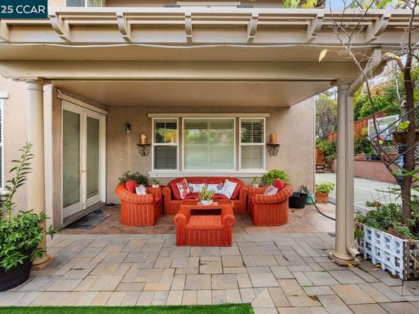 995 Rosehedge Ct, Concord CA 94521