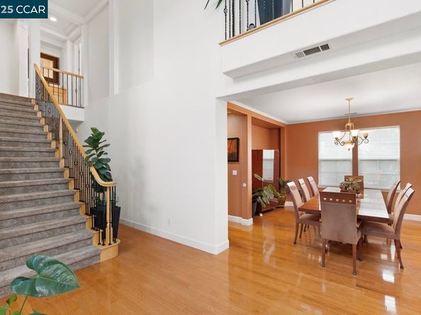 995 Rosehedge Ct, Concord CA 94521