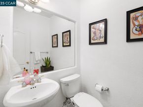 995 Rosehedge Ct, Concord CA 94521