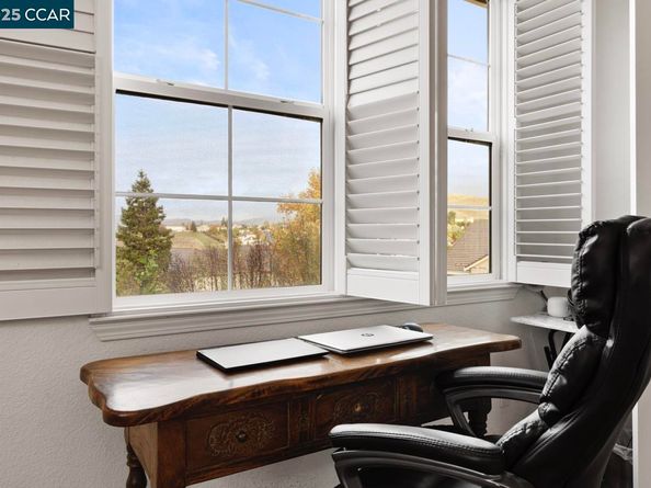 995 Rosehedge Ct, Concord CA 94521