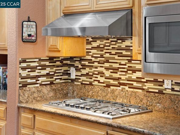 995 Rosehedge Ct, Concord CA 94521