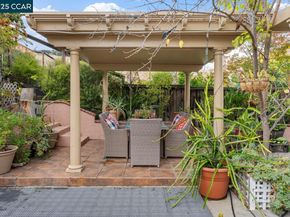 995 Rosehedge Ct, Concord CA 94521