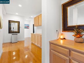 995 Rosehedge Ct, Concord CA 94521