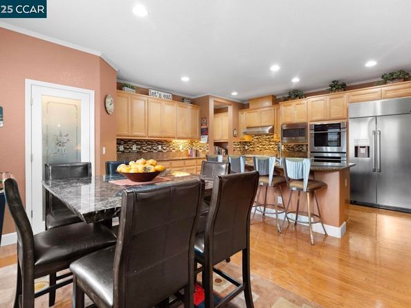 995 Rosehedge Ct, Concord CA 94521