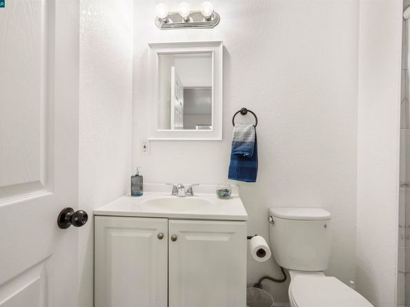 2593 El Portal Dr. C, San Pablo CA 94806