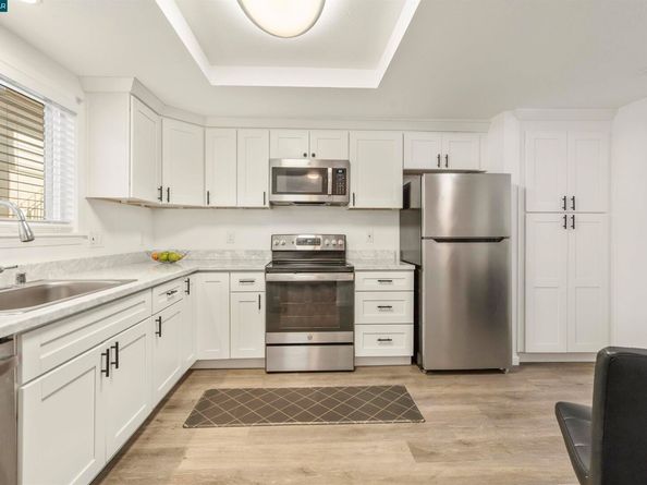 2593 El Portal Dr. C, San Pablo CA 94806