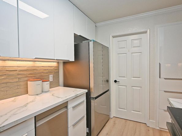 550 Canyon Oaks Dr A, Oakland CA 94605