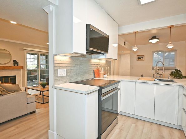 550 Canyon Oaks Dr A, Oakland CA 94605