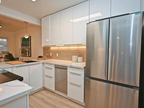 550 Canyon Oaks Dr A, Oakland CA 94605