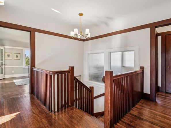 912 Indian Rock Ave, Berkeley CA 94707