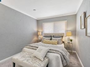 1013 Mohr Ln 2, Concord CA 94518