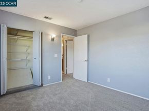 1013 Mohr Ln 2, Concord CA 94518