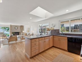 7801 Hansom Dr, Oakland CA 94605