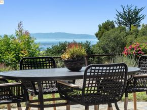 7801 Hansom Dr, Oakland CA 94605