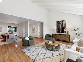7801 Hansom Dr, Oakland CA 94605