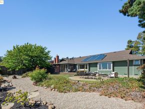 7801 Hansom Dr, Oakland CA 94605