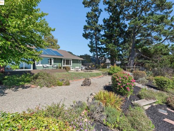 7801 Hansom Dr, Oakland CA 94605