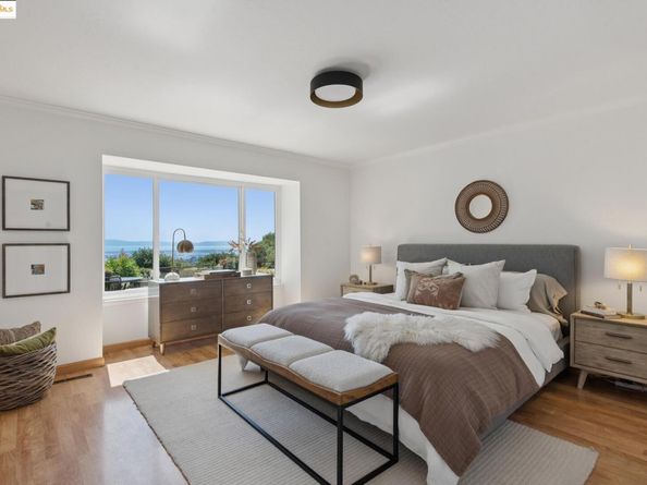 7801 Hansom Dr, Oakland CA 94605