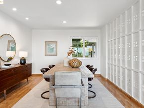 7801 Hansom Dr, Oakland CA 94605