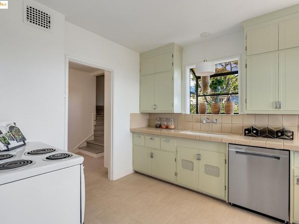 3 Harvard Cir, Berkeley CA 94708