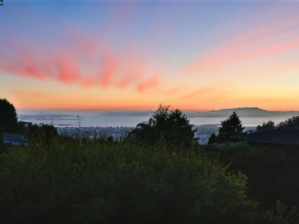 1032 Alvarado Road, Berkeley CA 94705