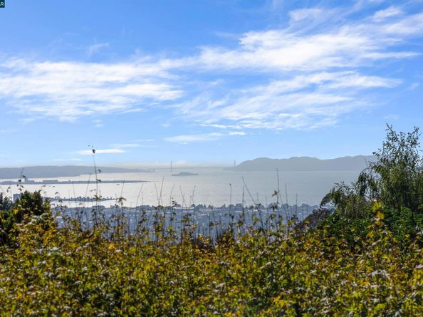 1032 Alvarado Road, Berkeley CA 94705