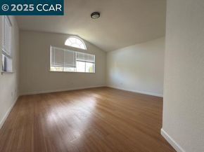 528 Dohrmann Ln, Pinole CA 94564