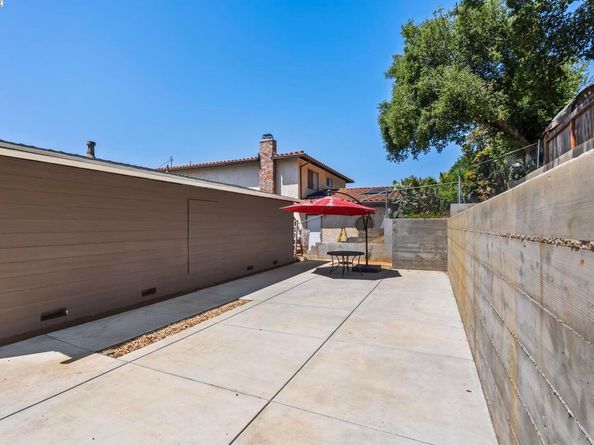 25910 Westview Way, Hayward CA 94542
