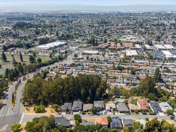 25910 Westview Way, Hayward CA 94542