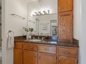 6 Admiral Dr A474, Emeryville CA 94608