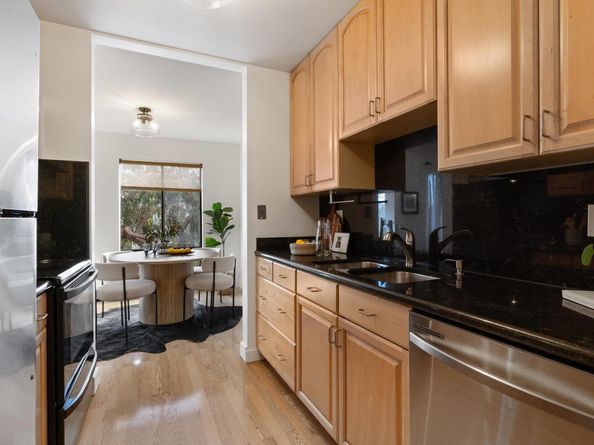 6 Admiral Dr A474, Emeryville CA 94608