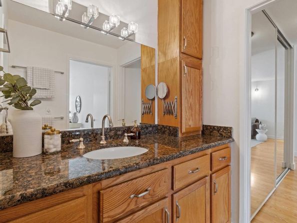 6 Admiral Dr A474, Emeryville CA 94608