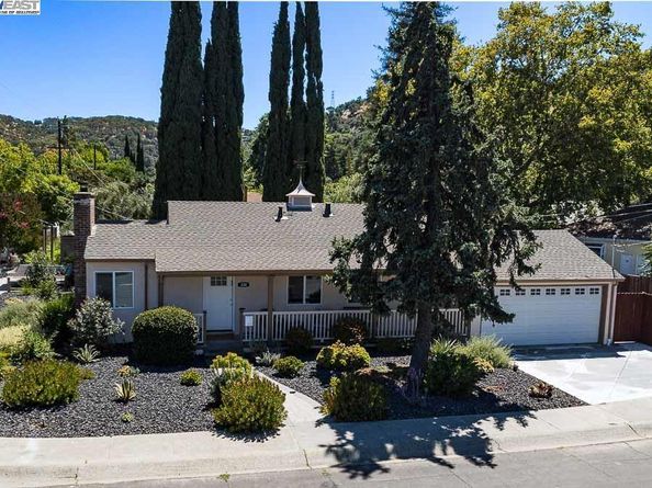330 H Street, Martinez CA 94553
