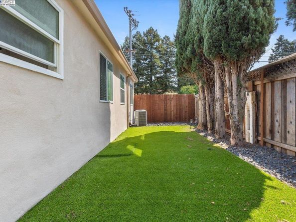 330 H Street, Martinez CA 94553