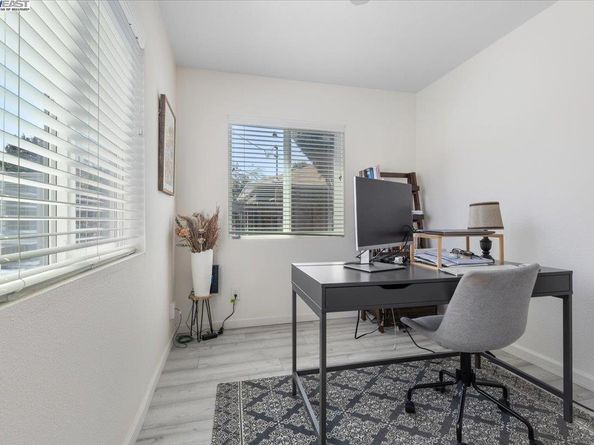 330 H Street, Martinez CA 94553