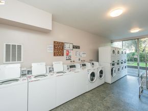 320 Lee St 201, Oakland CA 94610
