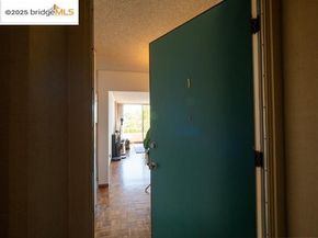 320 Lee St 201, Oakland CA 94610