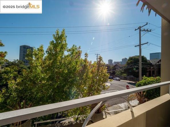 320 Lee St 201, Oakland CA 94610