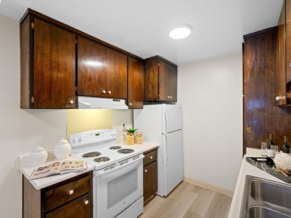 1327 Webster St B101, Alameda CA 94501