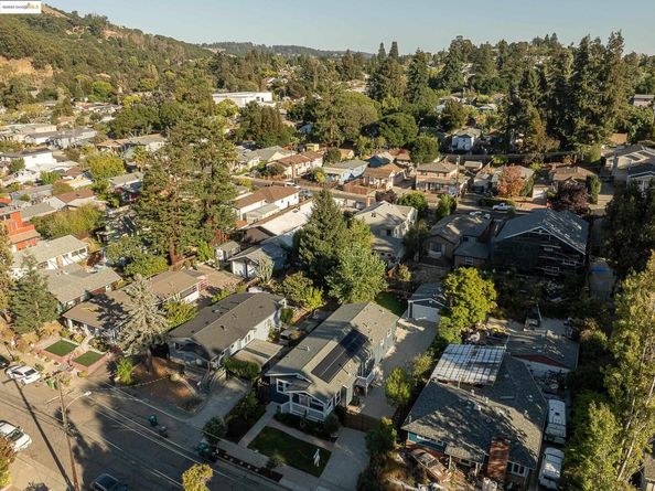 3920 Edgemoor Pl, Oakland CA 94605