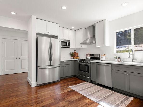 3920 Edgemoor Pl, Oakland CA 94605