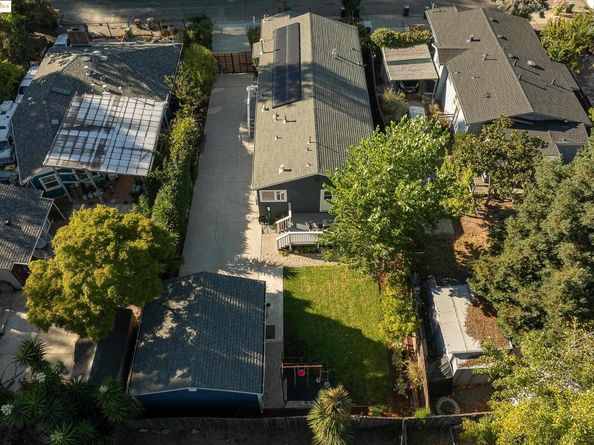 3920 Edgemoor Pl, Oakland CA 94605